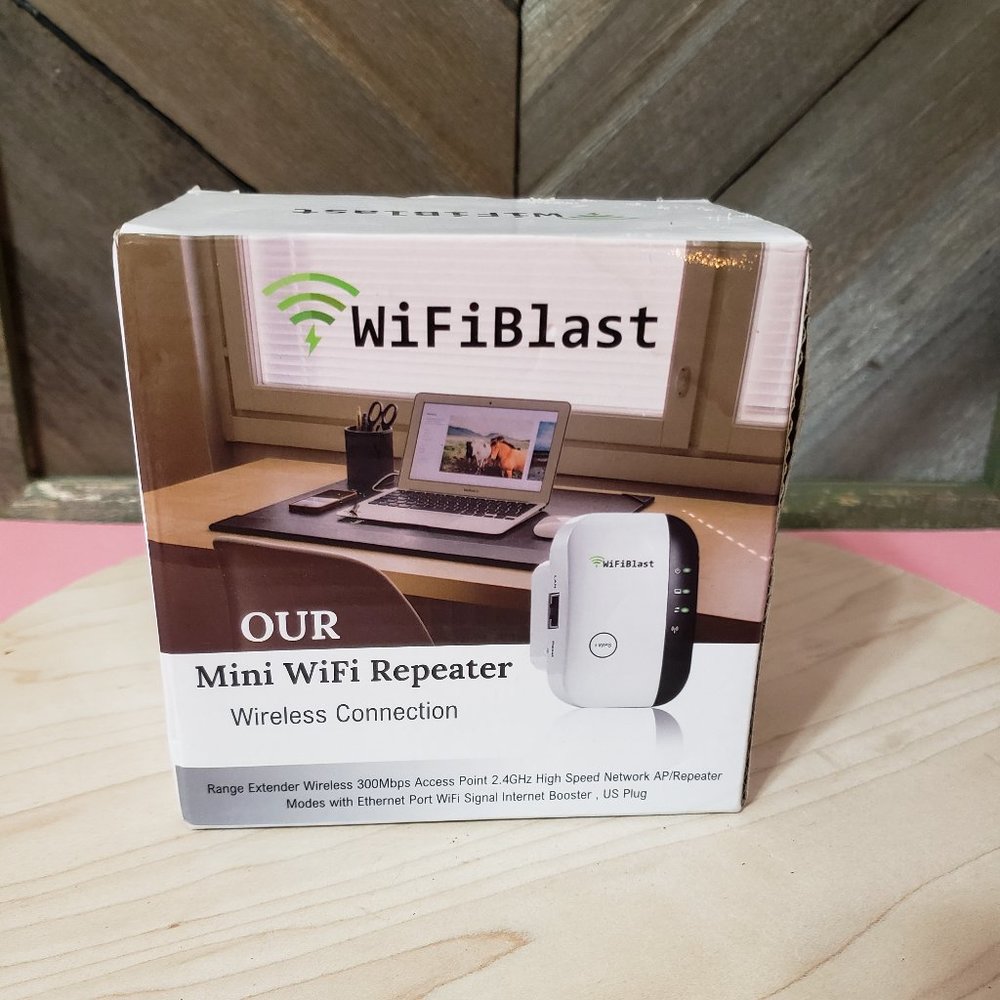 WiFi Blast Mini Wifi Repeater New in Box